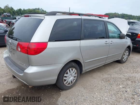 2008 Toyota Sienna CE с VIN 5TDZK23C68S161464, выставлен на аукционе IAAI как лот 43331551 с пробегом 331 528 миль миль и . История ставок и продаж доступна на DreamBid. Изображение 4.