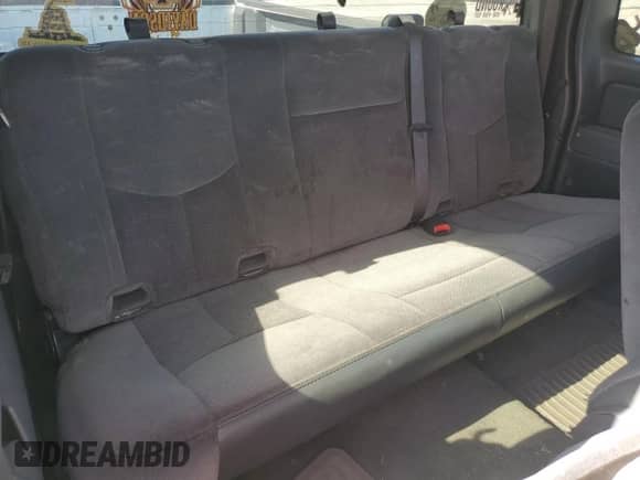 2006 GMC Sierra 1500 SLE1 z VIN 1GTEK19B86Z287599, wystawiony jako Copart lot #65679115 z przebiegiem 268 037 mil mil oraz Szkoda całkowita • Salvage title. Historia ofert i sprzedaży dostępna na DreamBid. Obrazek 10.
