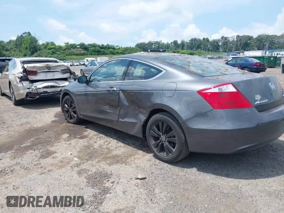 2009 Honda Accord LX-S with VIN 1HGCS12389A015746, listed as a IAAI auction lot 42697674 with 110,922 mi miles and . Bid and sale history available at DreamBid. Image 3.