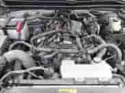 2024 Toyota Tacoma SR5 z VIN 3TYKB5FN8RT006646, wystawiony jako IAAI lot #42552787 z przebiegiem 23 870 mil mil oraz . Historia ofert i sprzedaży dostępna na DreamBid. Obrazek 10.