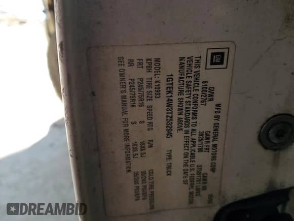 1996 GMC Sierra 1500 with VIN 1GTEK14W3TZ532945, listed as a Copart auction lot 65740605 with 120,125 mi miles and Clean title. Bid and sale history available at DreamBid. Image 12.