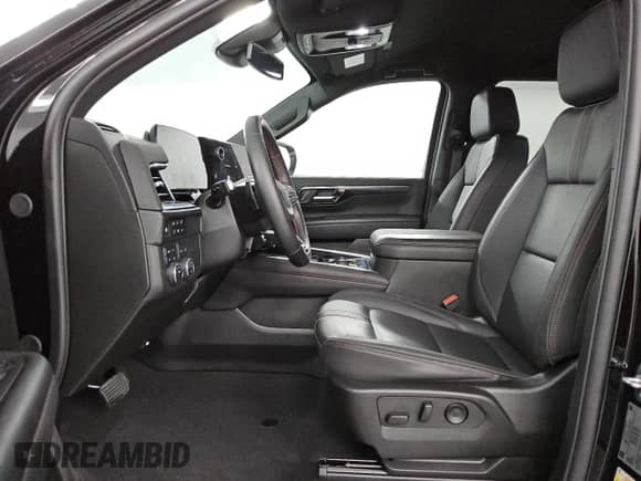 2025 Chevrolet Suburban RST с VIN 1GNS6ERD8SR166069, выставлен на аукционе Copart как лот 64282225 с пробегом 5 966 миль миль и Чистый • Clean title. История ставок и продаж доступна на DreamBid. Изображение 7.