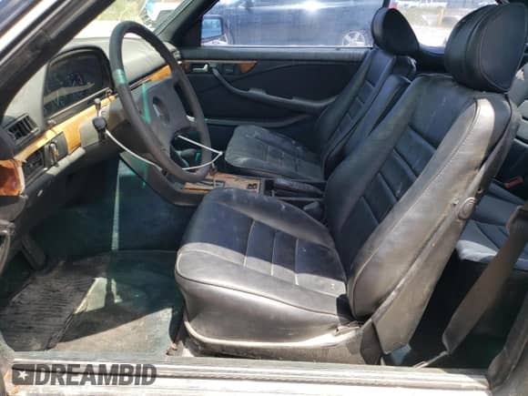 1982 Mercedes-Benz 380 with VIN WDBCA43A1CB001087, listed as a Copart auction lot 65605794 with 62,765 mi miles and Clean title. Bid and sale history available at DreamBid. Image 7.