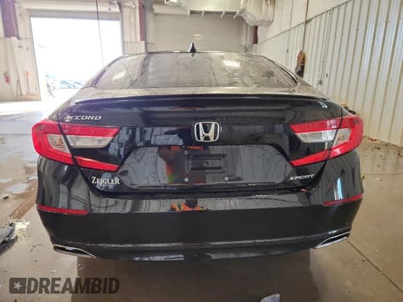 2019 Honda Accord Sport z VIN 1HGCV1F34KA085395, wystawiony jako Copart lot #81052035 z przebiegiem 73 618 mil mil oraz Nie do naprawy • Non repairable. Historia ofert i sprzedaży dostępna na DreamBid. Obrazek 6.