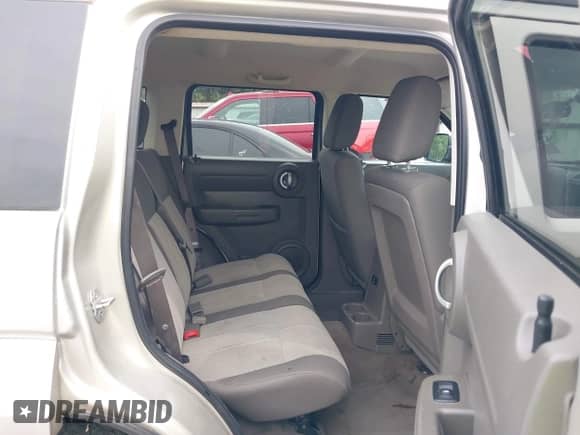 2008 Dodge Nitro SXT with VIN 1D8GT28K48W283617, listed as a IAAI auction lot 42384056 with 198,927 mi miles and . Bid and sale history available at DreamBid. Image 8.