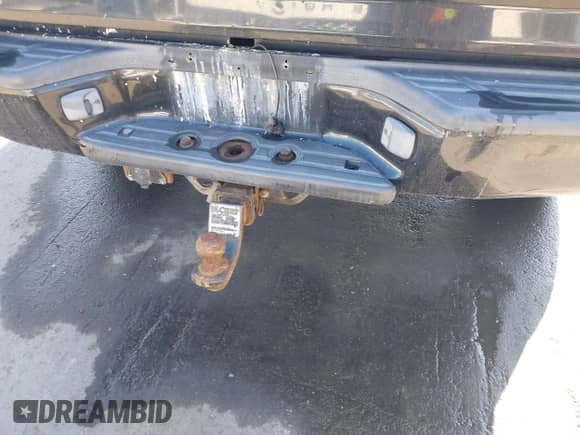 2007 Toyota Tacoma PreRunner z VIN 3TMKU72N57M012120, wystawiony jako IAAI lot #43486774 z przebiegiem 239 627 mil mil oraz . Historia ofert i sprzedaży dostępna na DreamBid. Obrazek 18.