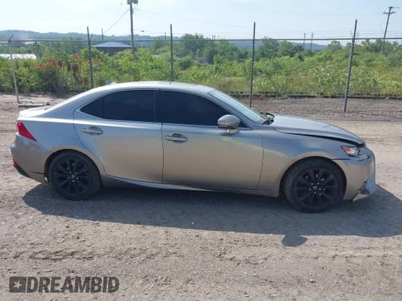 2015 Lexus IS 250 with VIN JTHCF1D24F5023059, listed as a IAAI auction lot 42601102 with 137,470 mi miles and . Bid and sale history available at DreamBid. Image 13.