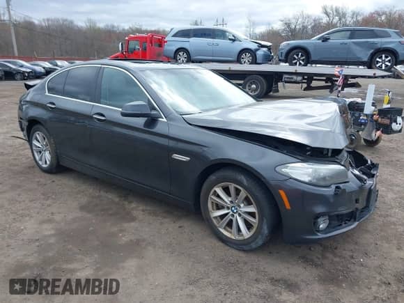 2016 BMW 5 Series 528i xDrive с VIN WBA5A7C5XGG152319, выставлен на аукционе IAAI как лот 42053341 с пробегом 90 500 миль миль и . История ставок и продаж доступна на DreamBid. Изображение 17.