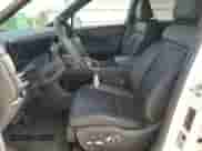 2024 Hyundai Santa Fe Calligraphy с VIN 5NMP5DG11RH002276, выставлен на аукционе Copart как лот 78006574 с пробегом 7 719 миль миль и Списание • Salvage title. История ставок и продаж доступна на DreamBid. Изображение 7.