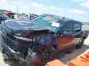 2022 Chevrolet Silverado 1500 RST z VIN 1GCUDEET6NZ610302, wystawiony jako IAAI lot #42176569 z przebiegiem 113 137 mil mil oraz . Historia ofert i sprzedaży dostępna na DreamBid. Obrazek 19.