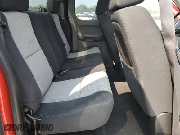 2007 GMC Sierra 1500 SLE1 with VIN 2GTEC19C271620380, listed as a Copart auction lot 60487735 with 209,391 mi miles and Salvage title. Bid and sale history available at DreamBid. Image 10.