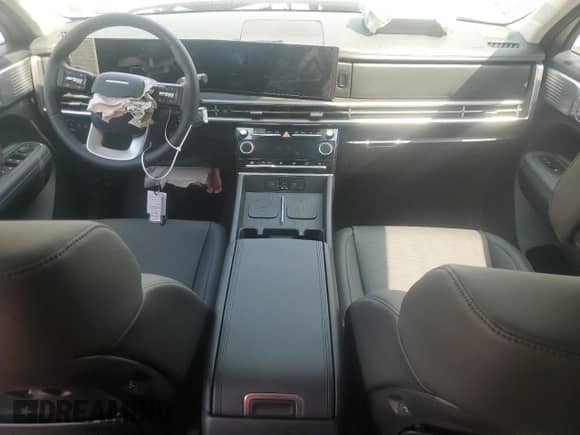 2025 Hyundai Santa Fe SEL with VIN 5NMP2DG16SH049494, listed as a Copart auction lot 60829625 with 587 mi miles and Salvage title. Bid and sale history available at DreamBid. Image 8.
