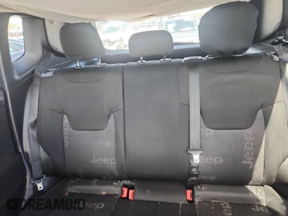 2017 Jeep Renegade Latitude с VIN ZACCJABB4HPE80709, выставлен на аукционе Copart как лот 82255685 с пробегом 93 783 миль миль и На запчасти • Non repairable. История ставок и продаж доступна на DreamBid. Изображение 10.