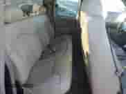 2002 Chevrolet Silverado 2500HD LT с VIN 1GCHK29162E106818, выставлен на аукционе Copart как лот 46494985 с пробегом 153 348 миль миль и Списание • Salvage title. История ставок и продаж доступна на DreamBid. Изображение 10.