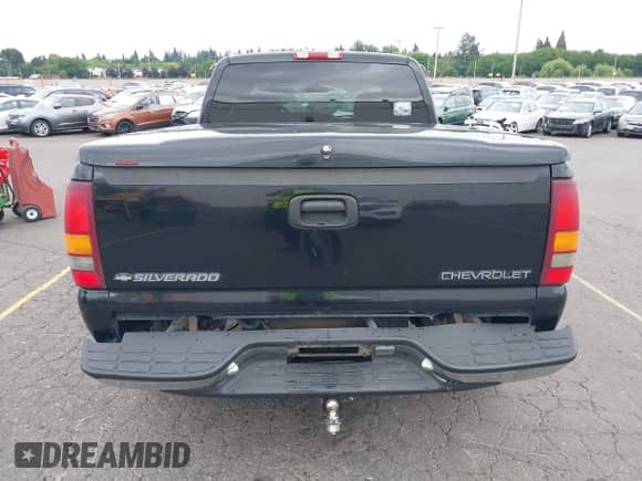 2001 Chevrolet Silverado 1500 LS with VIN 2GCEK19T911364863, listed as a IAAI auction lot 42598930 with 319,672 mi miles and . Bid and sale history available at DreamBid. Image 17.