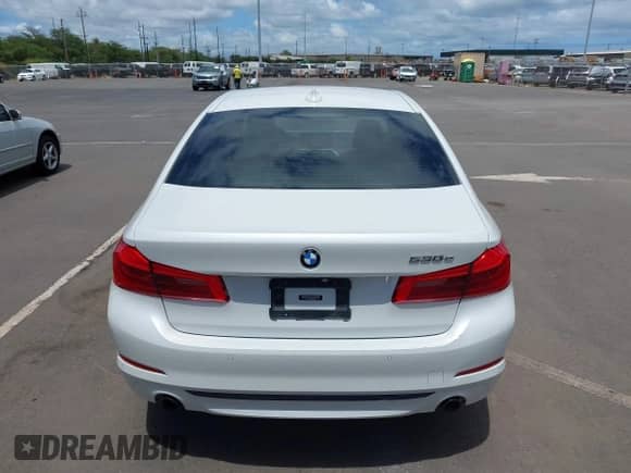 2019 BMW 5 Series 530e с VIN WBAJA9C56KB254619, выставлен на аукционе IAAI как лот 42455406 с пробегом 25 711 миль миль и . История ставок и продаж доступна на DreamBid. Изображение 16.