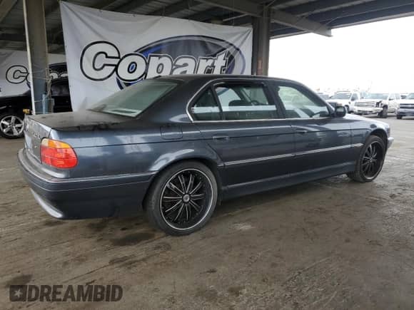 2001 BMW 7 Series 740iL with VIN WBAGH83471DP29611, listed as a Copart auction lot 84836415 with Not provided miles and Clean title. Bid and sale history available at DreamBid. Image 3.