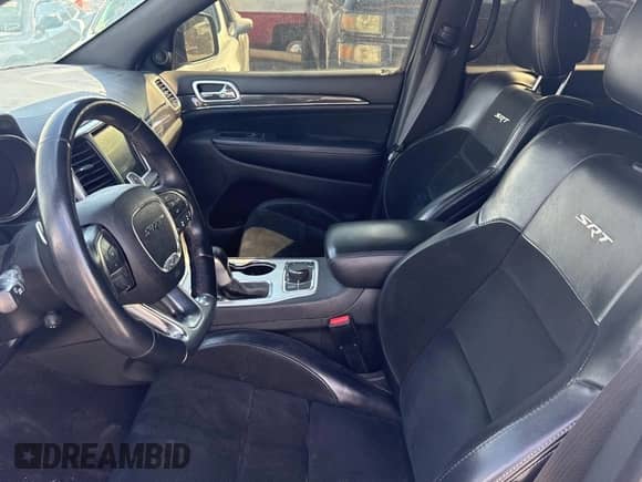 2016 Jeep Grand Cherokee SRT с VIN 1C4RJFDJ0GC427892, выставлен на аукционе Copart как лот 83841405 с пробегом 64 375 миль миль и Списание • Salvage title. История ставок и продаж доступна на DreamBid. Изображение 5.