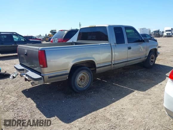 1998 GMC Sierra 1500 с VIN 2GTEC19M1W1543038, выставлен на аукционе IAAI как лот 41653545 с пробегом 198 394 миль миль и . История ставок и продаж доступна на DreamBid. Изображение 4.