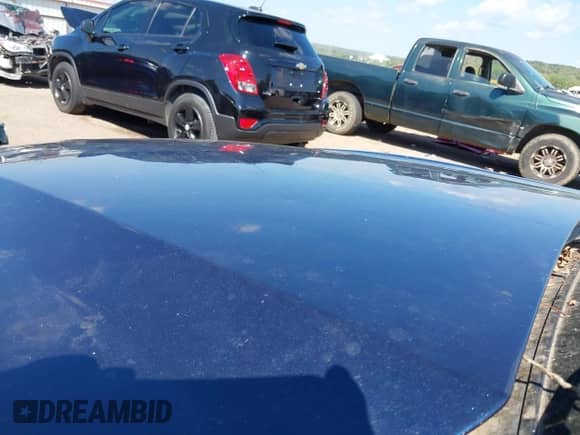 2010 Chevrolet Camaro 2LT z VIN 2G1FC1EV7A9123063, wystawiony jako IAAI lot #43302490 z przebiegiem 176 239 mil mil oraz . Historia ofert i sprzedaży dostępna na DreamBid. Obrazek 6.