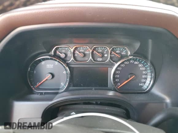 2015 Chevrolet Silverado 3500HD High Country с VIN 1GC4K1E85FF599564, выставлен на аукционе Copart как лот 83103914 с пробегом Не указан миль и Списание • Salvage title. История ставок и продаж доступна на DreamBid. Изображение 9.