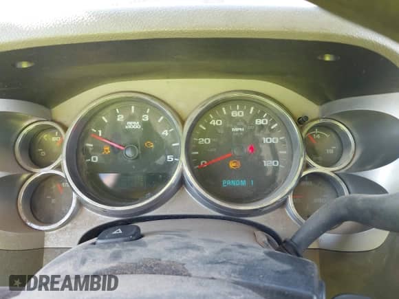 2013 Chevrolet Silverado 2500HD Work Truck z VIN 1GC1KVC89DF190039, wystawiony jako IAAI lot #42182067 z przebiegiem 243 366 mil mil oraz . Historia ofert i sprzedaży dostępna na DreamBid. Obrazek 7.