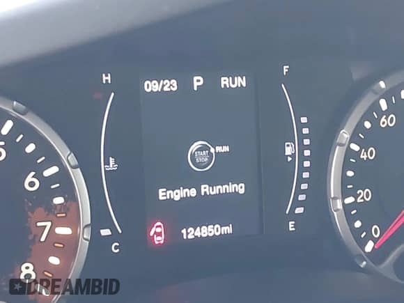 2018 Jeep Renegade Latitude with VIN ZACCJABB8JPH27476, listed as a IAAI auction lot 43292398 with 124,850 mi miles and . Bid and sale history available at DreamBid. Image 15.