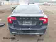 2013 Volvo S60 T6 R-Design Platinum с VIN YV1902FH9D1231456, выставлен на аукционе IAAI как лот 42788938 с пробегом 140 730 миль миль и . История ставок и продаж доступна на DreamBid. Изображение 17.