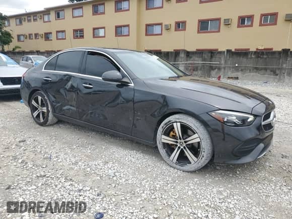 2023 Mercedes-Benz C 300 z VIN W1KAF4GB3PR070959, wystawiony jako Copart lot #71672225 z przebiegiem 28 686 mil mil oraz Szkoda całkowita • Salvage title. Historia ofert i sprzedaży dostępna na DreamBid. Obrazek 4.