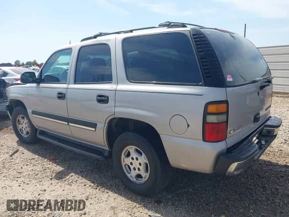 2005 Chevrolet Tahoe LT z VIN 1GNEC13T25J147583, wystawiony jako IAAI lot #42275971 z przebiegiem 244 307 mil mil oraz . Historia ofert i sprzedaży dostępna na DreamBid. Obrazek 3.