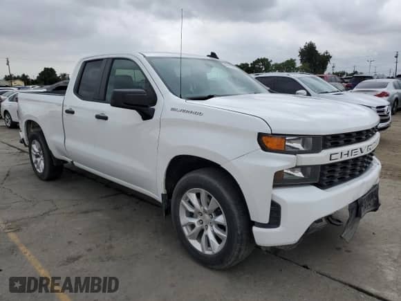 2021 Chevrolet Silverado 1500 Custom z VIN 1GCRWBEH5MZ149652, wystawiony jako Copart lot #84410025 z przebiegiem Nie podano mil oraz Szkoda całkowita • Salvage title. Historia ofert i sprzedaży dostępna na DreamBid. Obrazek 4.