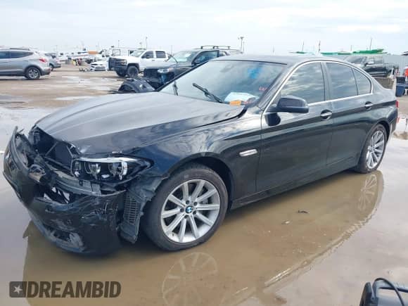 2015 BMW 5 Series 535i с VIN WBA5B1C57FG127001, выставлен на аукционе IAAI как лот 43033850 с пробегом 125 104 миль миль и . История ставок и продаж доступна на DreamBid. Изображение 17.