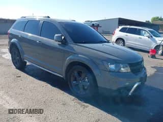 2019 Dodge Journey Crossroad z VIN 3C4PDDGG2KT779839, wystawiony jako IAAI lot #42777887 z przebiegiem 133 043 mil mil oraz . Historia ofert i sprzedaży dostępna na DreamBid. Obrazek 1.