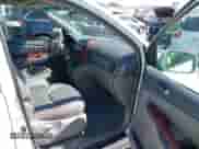 2004 Toyota Sienna XLE z VIN 5TDZA22CX4S094673, wystawiony jako IAAI lot #43387108 z przebiegiem 134 276 mil mil oraz . Historia ofert i sprzedaży dostępna na DreamBid. Obrazek 5.