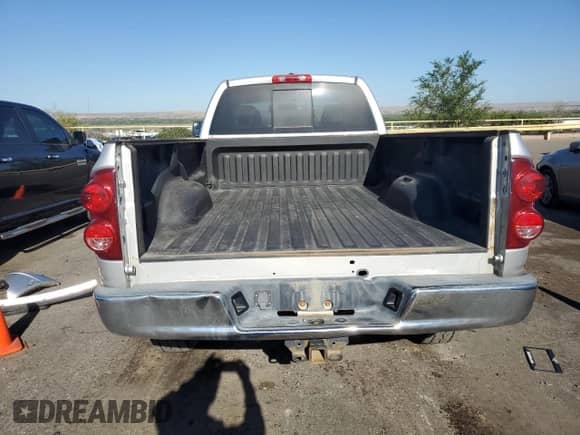 2007 Dodge 2500 SLT с VIN 3D7KS28A67G818100, выставлен на аукционе Copart как лот 67017685 с пробегом 233 854 миль миль и Списание • Salvage title. История ставок и продаж доступна на DreamBid. Изображение 6.