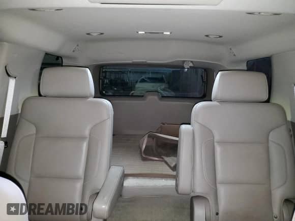2015 Chevrolet Tahoe LTZ с VIN 1GNSKCKC8FR119003, выставлен на аукционе Copart как лот 85568875 с пробегом 168 240 миль миль и На запчасти • Non repairable. История ставок и продаж доступна на DreamBid. Изображение 10.