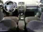 2002 Hyundai Santa Fe GLS z VIN KM8SC73D72U335416, wystawiony jako Copart lot #42543045 z przebiegiem 308 370 mil mil oraz Czysty tytuł • Clean title. Historia ofert i sprzedaży dostępna na DreamBid. Obrazek 8.