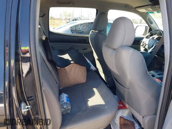 2015 Toyota Tacoma с VIN 5TFLU4EN3FX134675, выставлен на аукционе IAAI как лот 43452217 с пробегом 158 567 миль миль и . История ставок и продаж доступна на DreamBid. Изображение 8.