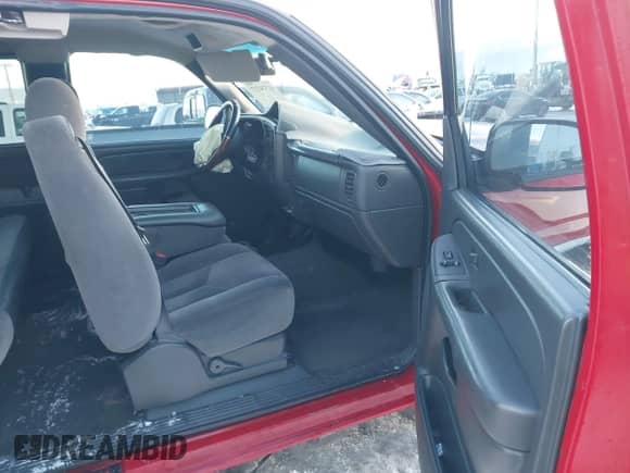 2006 GMC Sierra 1500 SLE1 with VIN 1GTEK19B86Z212806, listed as a IAAI auction lot 41324377 with 179,187 mi miles and . Bid and sale history available at DreamBid. Image 5.