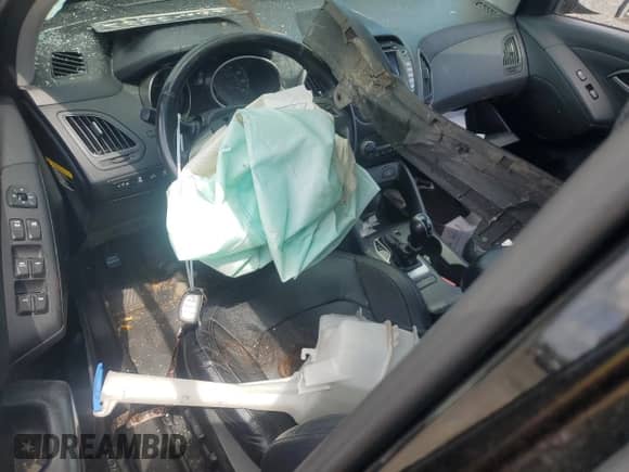 2015 Hyundai Tucson Limited z VIN KM8JUCAG0FU068463, wystawiony jako Copart lot #68508075 z przebiegiem Nie podano mil oraz Szkoda całkowita • Salvage title. Historia ofert i sprzedaży dostępna na DreamBid. Obrazek 8.