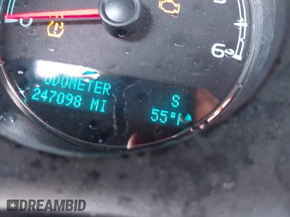 2010 Chevrolet Suburban LT with VIN 1GNUKJE30AR225673, listed as a IAAI auction lot 43331437 with 247,098 mi miles and . Bid and sale history available at DreamBid. Image 15.