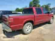 2001 Chevrolet S-10 LS with VIN 1GCDT13W61K170156, listed as a Copart auction lot 60228255 with 294,955 mi miles and Clean title. Bid and sale history available at DreamBid. Image 3.