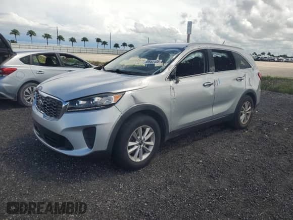 2020 Kia Sorento LX with VIN 5XYPG4A37LG626492, listed as a Copart auction lot 80682405 with 56,040 mi miles and Non repairable. Bid and sale history available at DreamBid. Image 1.