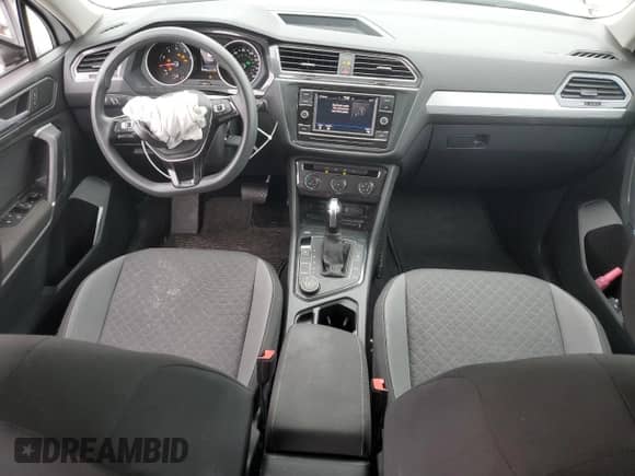 2020 Volkswagen Tiguan S с VIN 3VV0B7AX9LM019938, выставлен на аукционе Copart как лот 80056555 с пробегом 96 506 миль миль и Списание • Salvage title. История ставок и продаж доступна на DreamBid. Изображение 8.