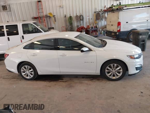 2019 Chevrolet Malibu LT с VIN 1G1ZD5ST8KF119973, выставлен на аукционе IAAI как лот 43211680 с пробегом 170 580 миль миль и . История ставок и продаж доступна на DreamBid. Изображение 13.