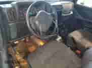 2001 Jeep Wrangler SE with VIN 1J4FA29P11P358326, listed as a Copart auction lot 56181715 with 201,929 mi miles and Clean title. Bid and sale history available at DreamBid. Image 8.