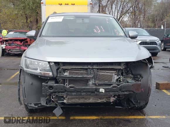 2020 Volkswagen Tiguan S с VIN 3VV1B7AX3LM127590, выставлен на аукционе IAAI как лот 40852532 с пробегом 62 465 миль миль и . История ставок и продаж доступна на DreamBid. Изображение 12.