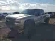 2003 Chevrolet Silverado 1500HD LS с VIN 1GCGK13UX3F108575, выставлен на аукционе Copart как лот 74129704 с пробегом 164 308 миль миль и Списание • Salvage title. История ставок и продаж доступна на DreamBid. Изображение 1.