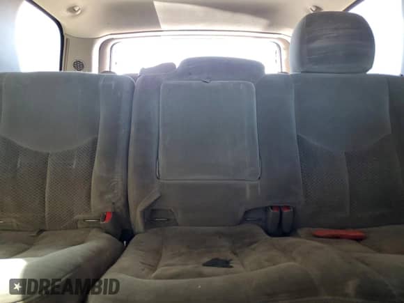 2005 Chevrolet Tahoe LS с VIN 1GNEC13V65J115009, выставлен на аукционе Copart как лот 71090525 с пробегом 188 167 миль миль и Списание • Salvage title. История ставок и продаж доступна на DreamBid. Изображение 10.