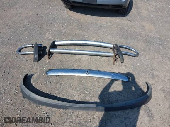 2005 Dodge 1500 SLT с VIN 1D7HU16D45J567830, выставлен на аукционе IAAI как лот 42567739 с пробегом 243 879 миль миль и . История ставок и продаж доступна на DreamBid. Изображение 12.